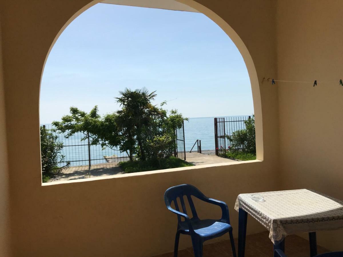 Davel Hotel Gagra Exterior photo