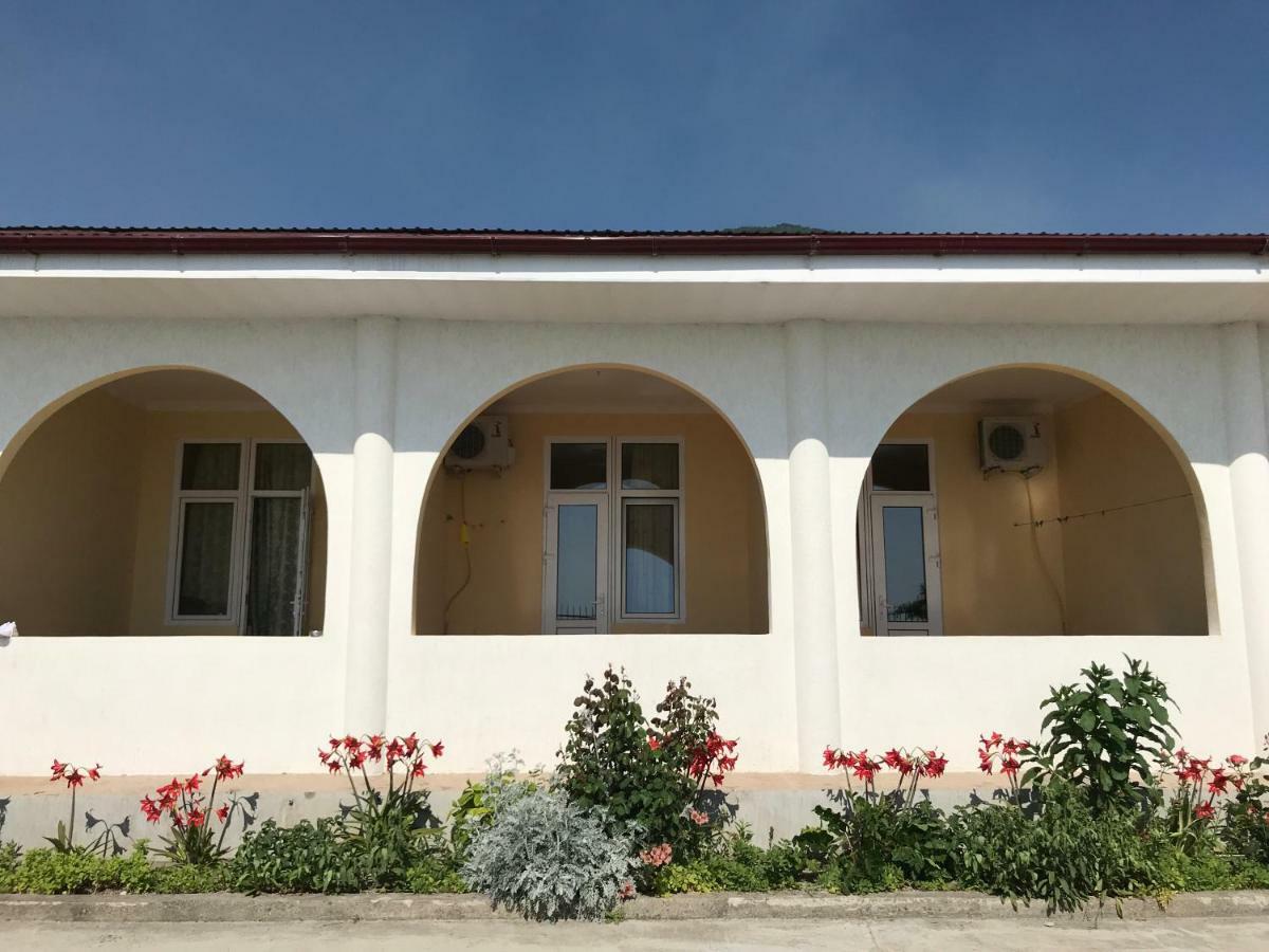 Davel Hotel Gagra Exterior photo
