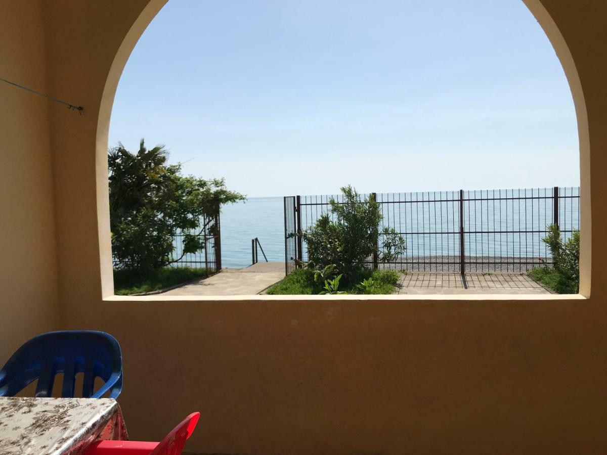 Davel Hotel Gagra Exterior photo